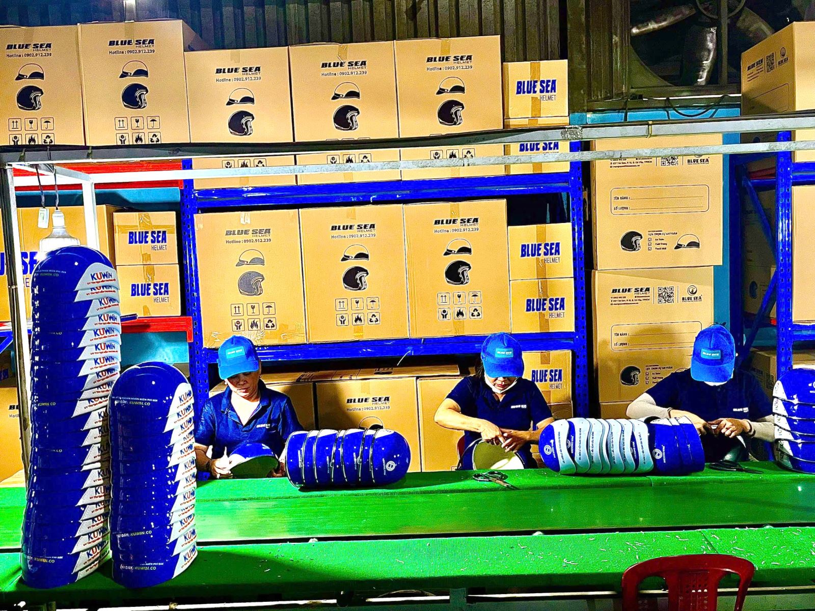 Đặt Nón Bảo Hiểm Quảng Cáo Ở Đâu Giá Tốt, Uy Tín