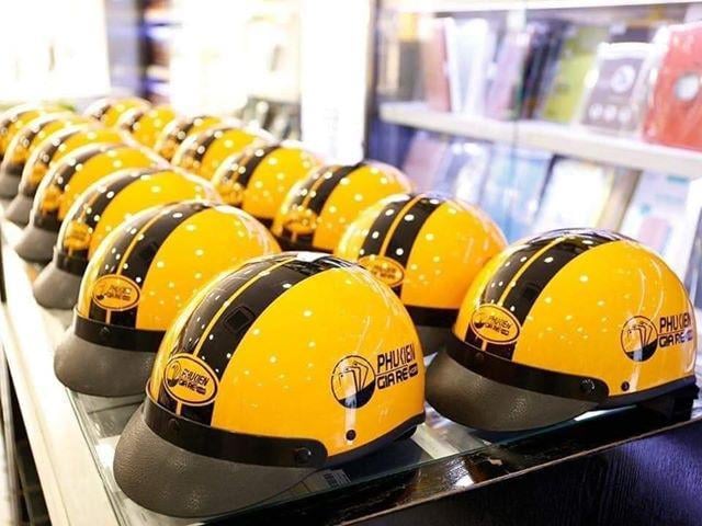 Mũ Bảo Hiểm – Quà Tặng Khách Hàng Thân Thiết